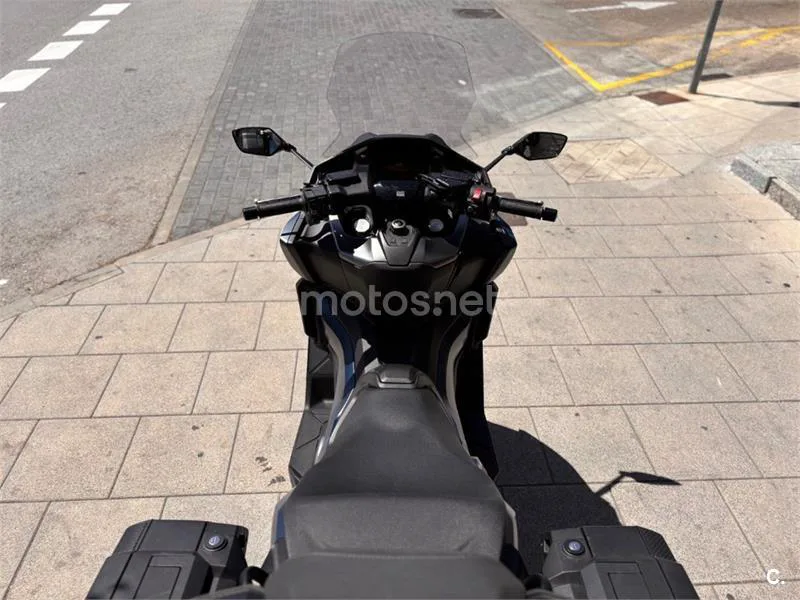 Honda Forza 750 – Vista 12