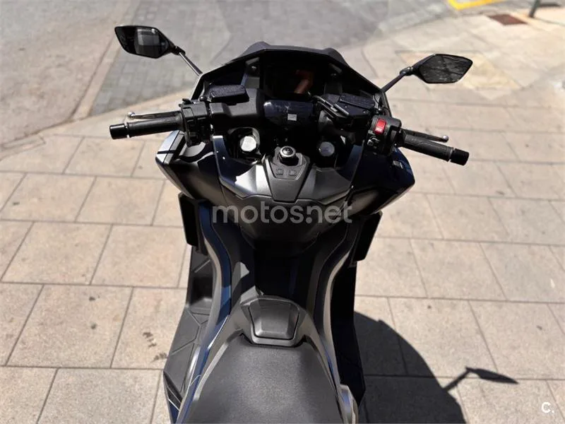 Honda Forza 750 – Vista 13