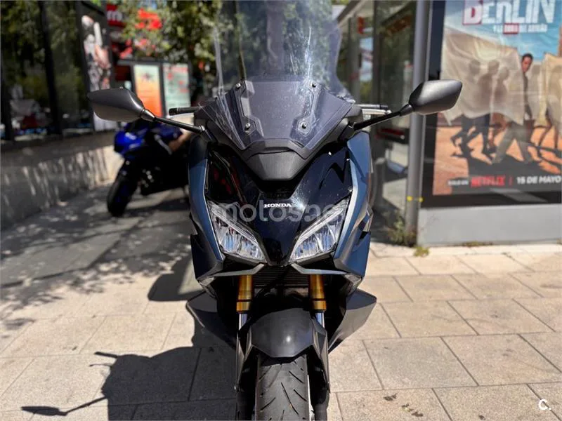 Honda Forza 750 – Vista 6
