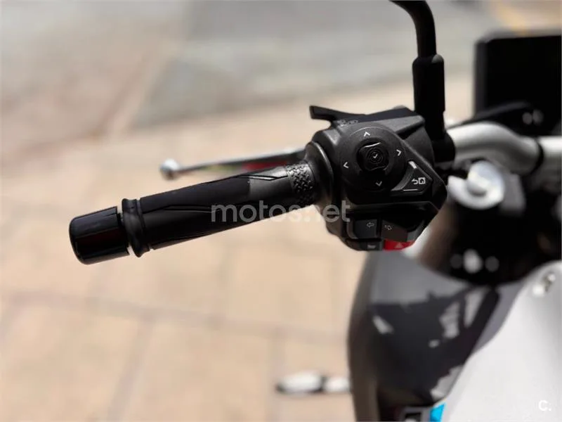 Yamaha MT-07 – Vista 14