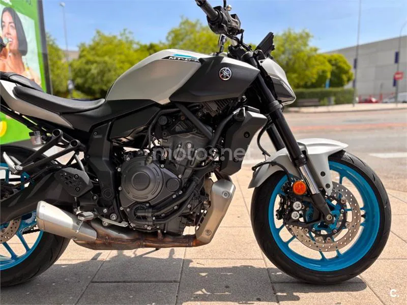 Yamaha MT-07 – Vista 7