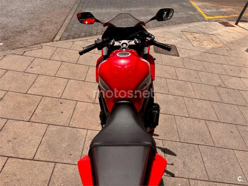 Honda CBR 650 R – Vista 12