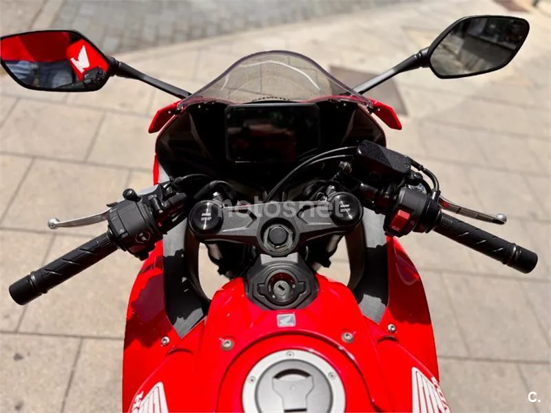 Honda CBR 650 R – Vista 14