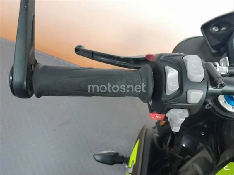 Triumph Speed Triple – Vista 13