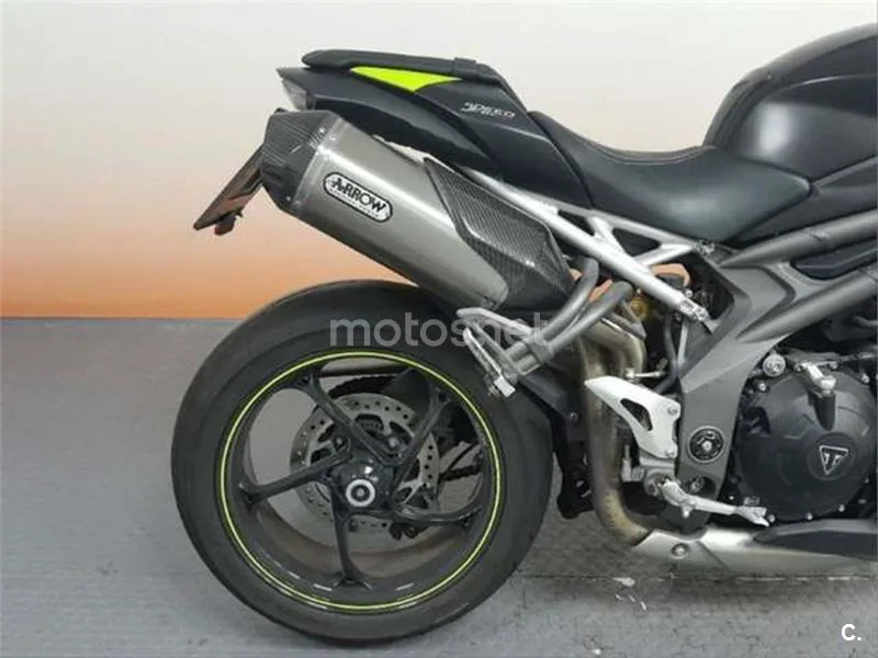 Triumph Speed Triple – Vista 7