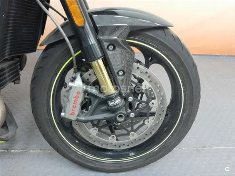 Triumph Speed Triple – Vista 10