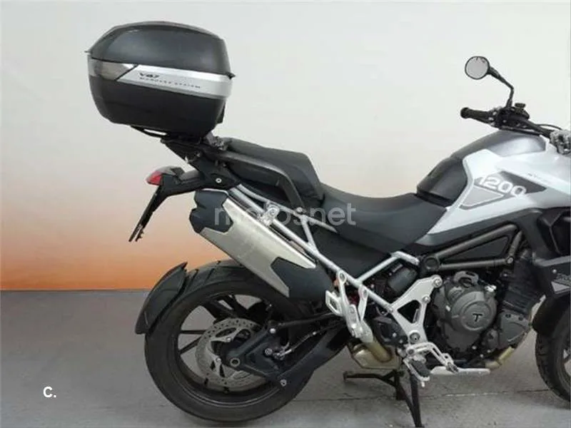 Triumph Tiger 1200 – Vista 7