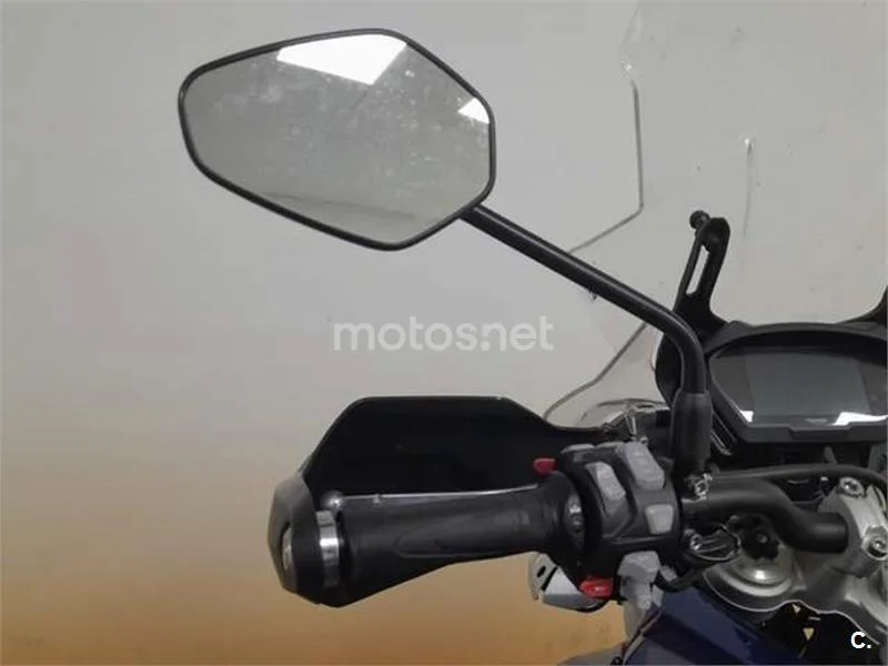 Triumph Tiger 800 XRT – Vista 11