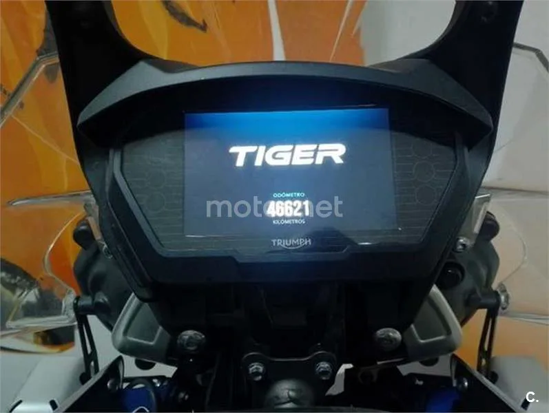 Triumph Tiger 800 XRT – Vista 13
