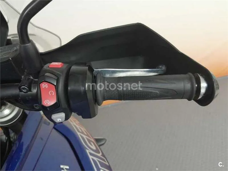 Triumph Tiger 800 XRT – Vista 14
