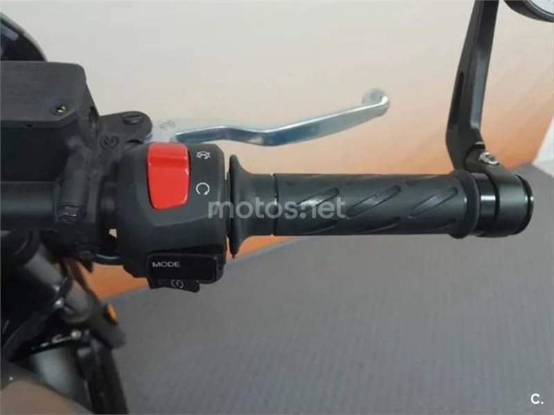 Moto Guzzi V7 – Vista 14