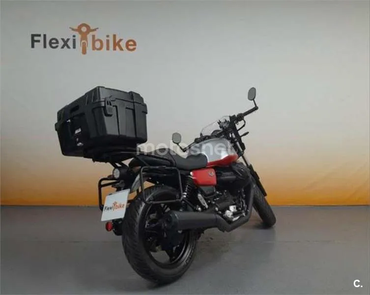 Moto Guzzi V7 – Vista 4