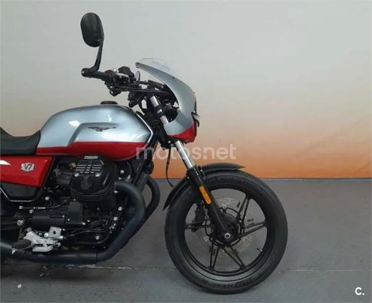 Moto Guzzi V7 – Vista 9