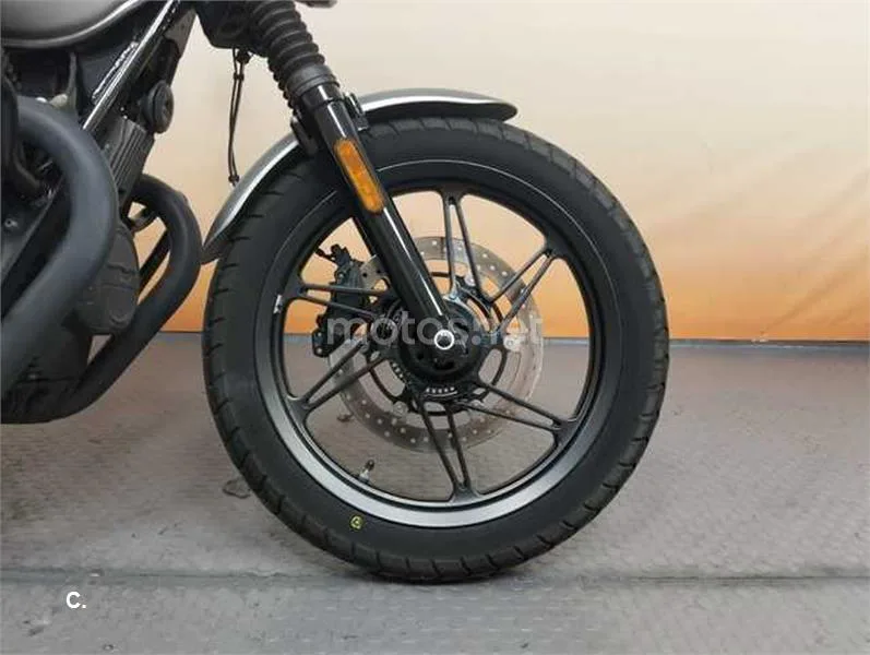 Moto Guzzi V7 – Vista 9