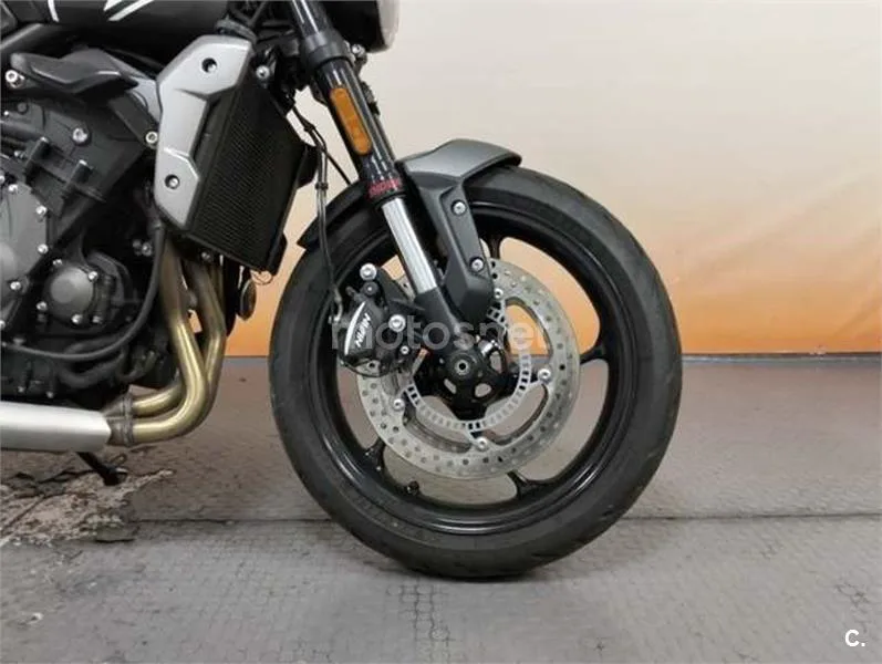 Triumph Trident 660 – Vista 9
