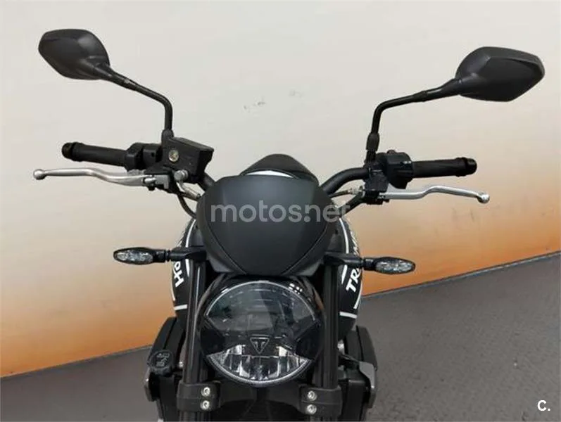 Triumph Trident 660 – Vista 10