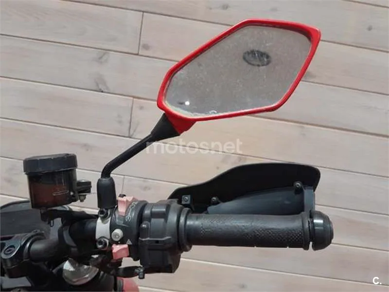 Ducati Hypermotard – Vista 15
