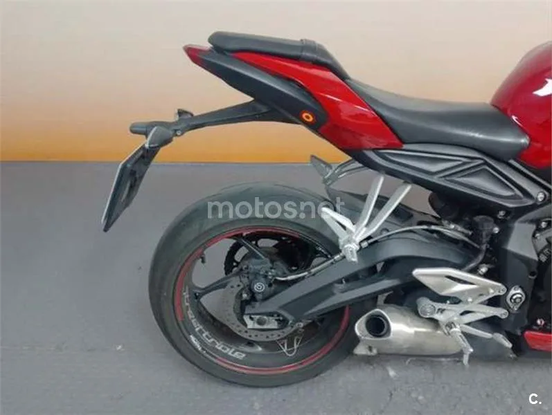 Triumph Street Triple – Vista 7
