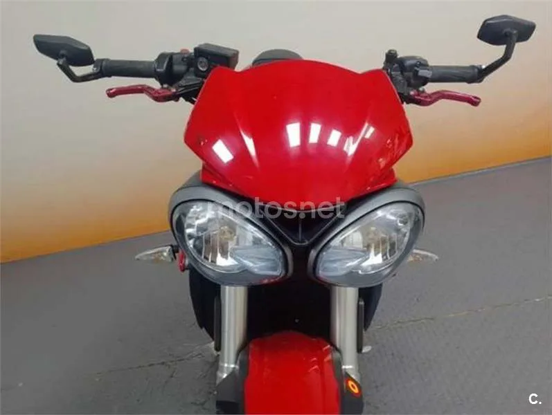 Triumph Street Triple – Vista 10