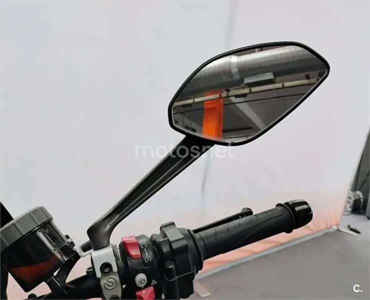 Ducati Monster – Vista 14