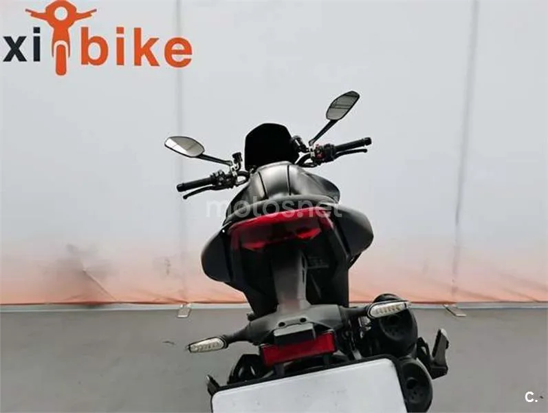 Ducati Monster – Vista 6