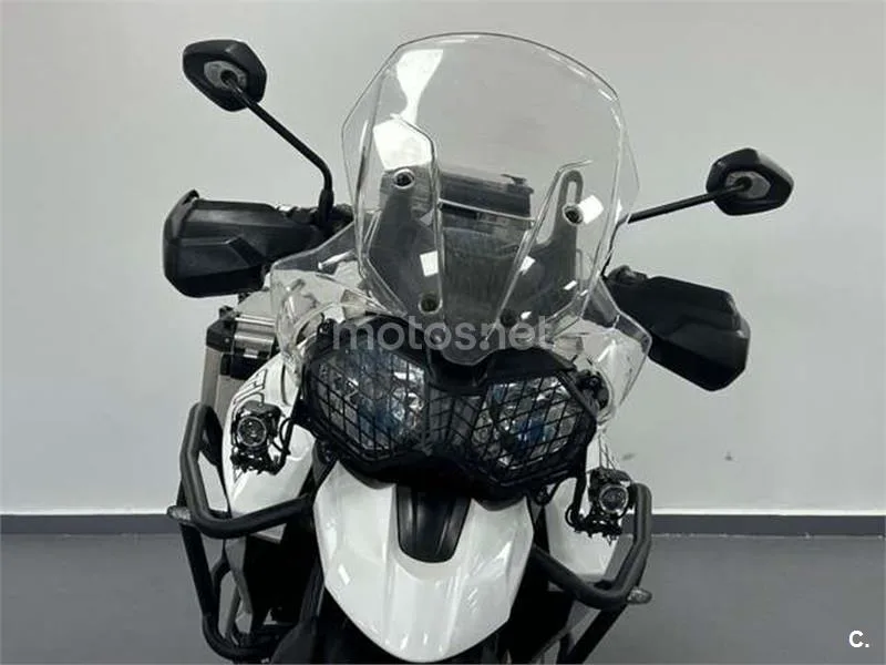 Triumph Tiger 800 XCX – Vista 10