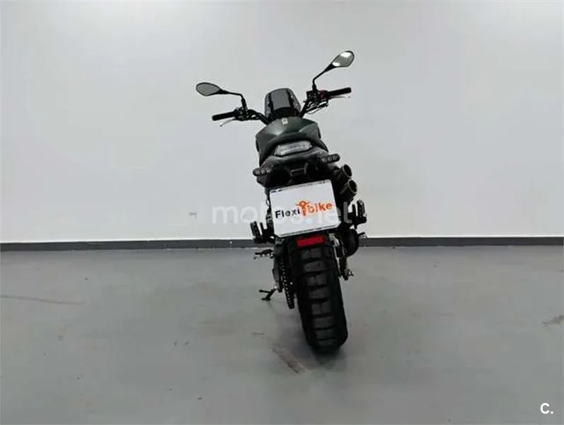 Benelli Leoncino 800 – Vista 5