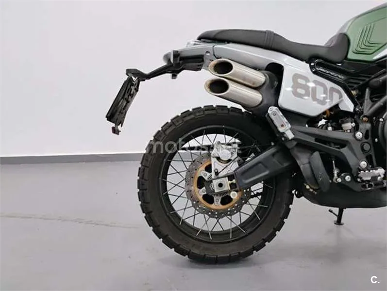 Benelli Leoncino 800 – Vista 8