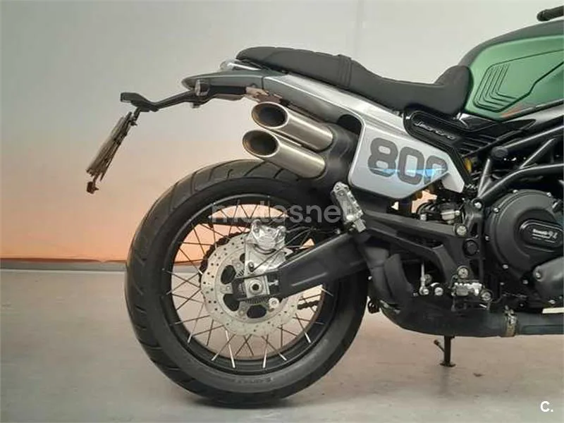 Benelli Leoncino 800 – Vista 4