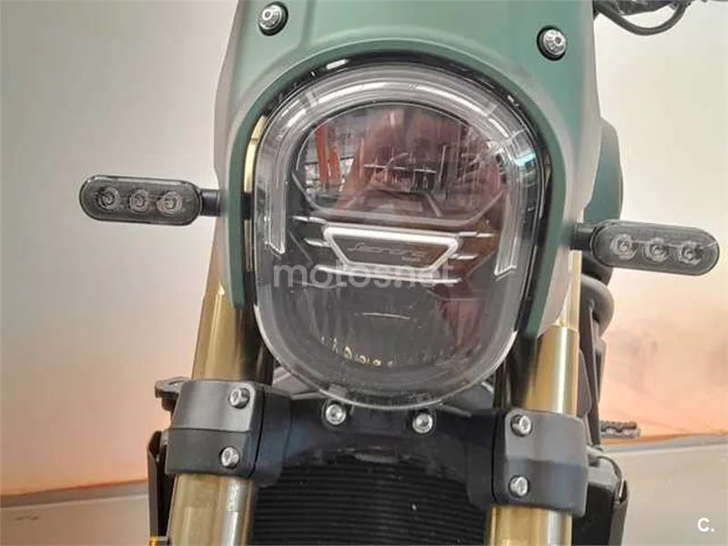 Benelli Leoncino 800 – Vista 7