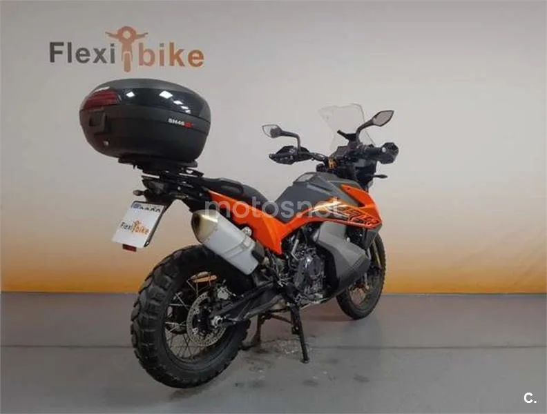 KTM 890 – Vista 4