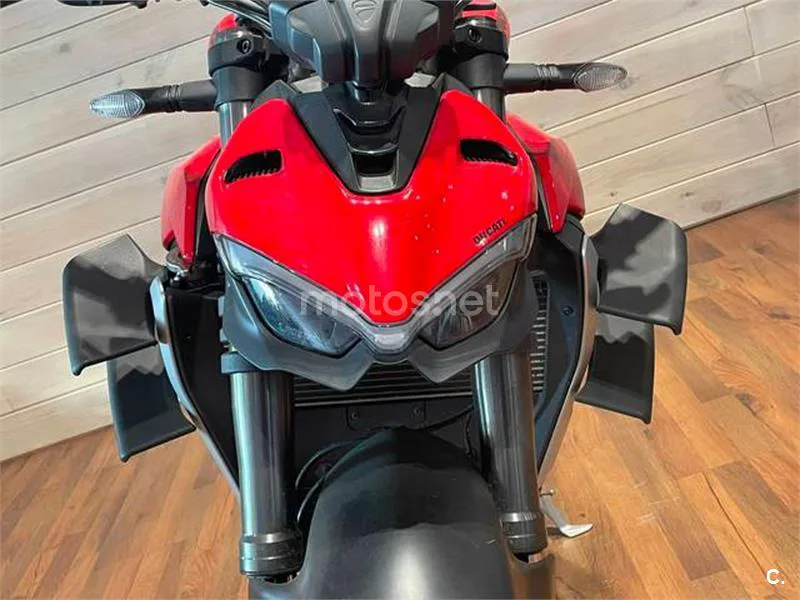 Ducati Streetfighter V2 – Vista 10