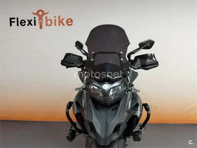Benelli TRK 502 – Vista 14
