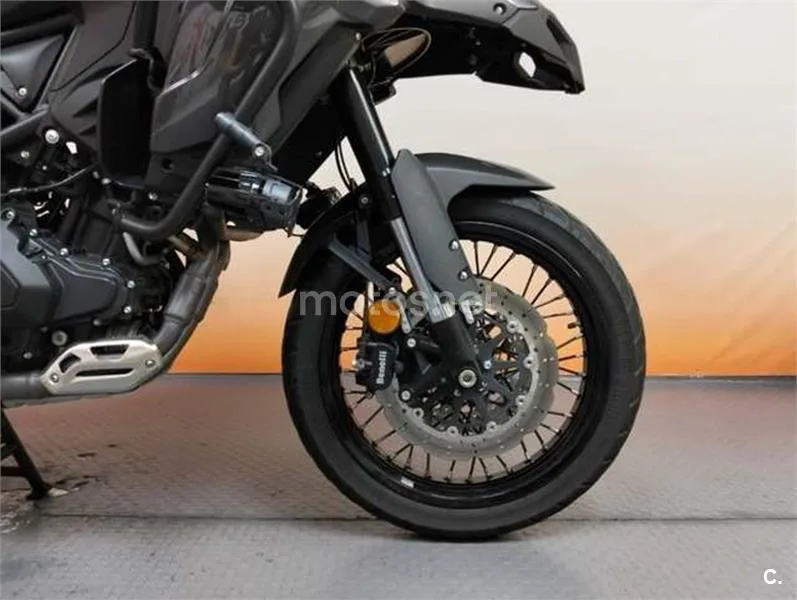 Benelli TRK 502 – Vista 8