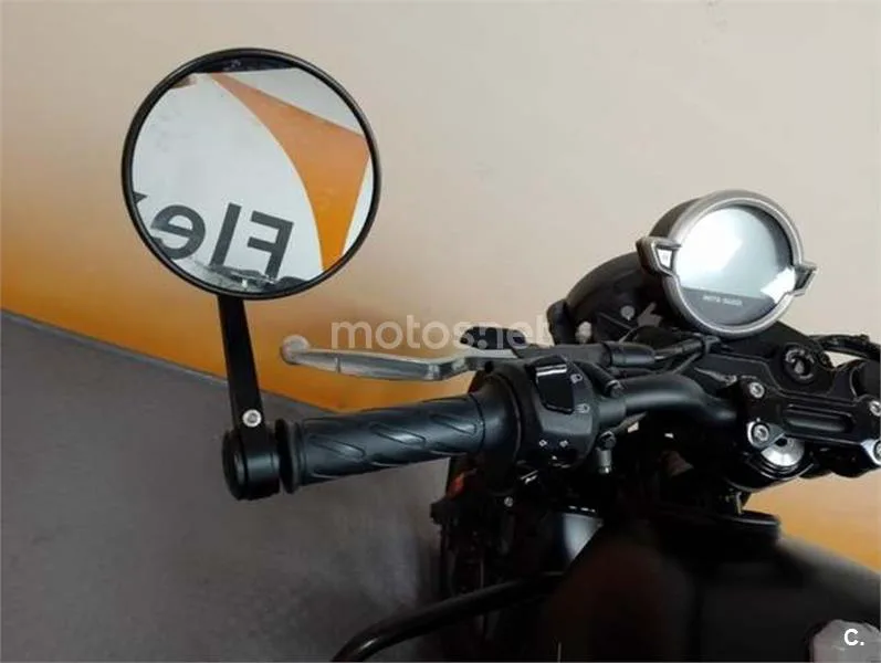 Moto Guzzi V7 – Vista 11