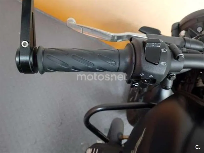 Moto Guzzi V7 – Vista 12