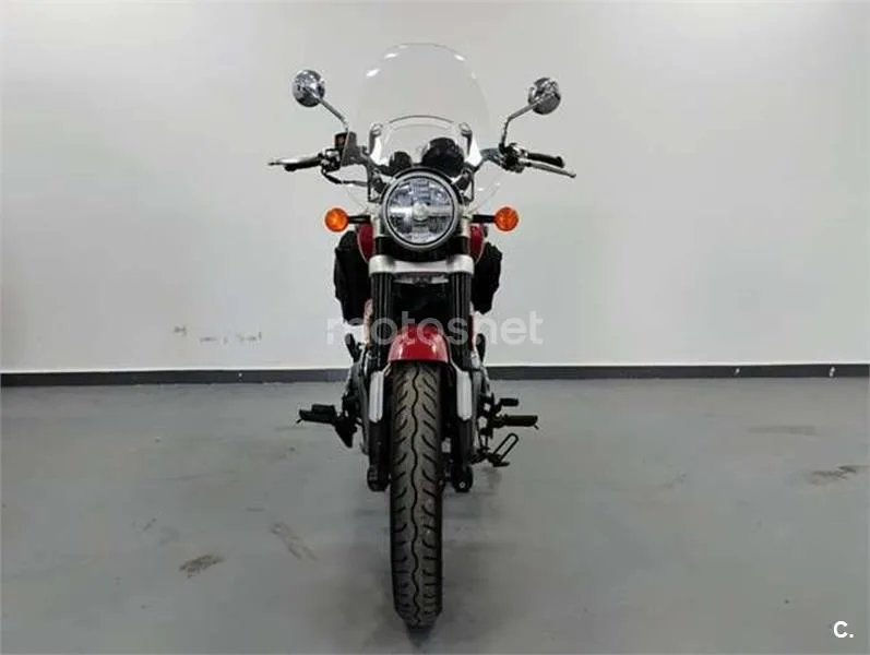 Royal Enfield Super Meteor 650 – Vista 2