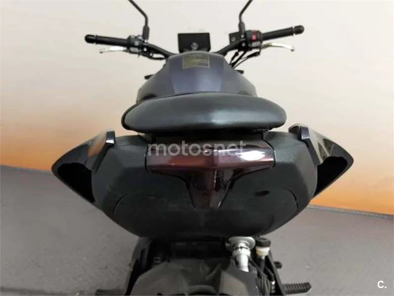 QJ Motor SRK 400 – Vista 6