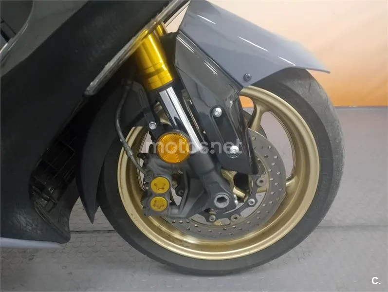 Yamaha TMAX 560 – Vista 9