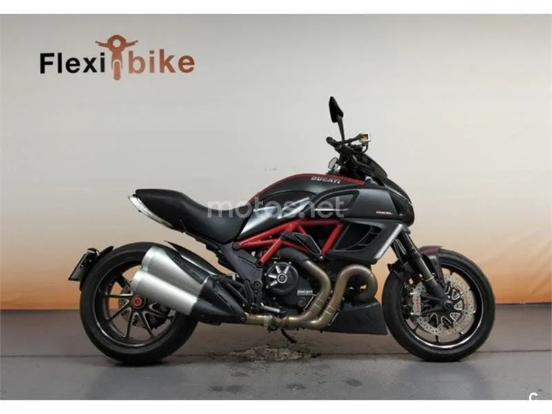Ducati Diavel 1198 – Vista 3