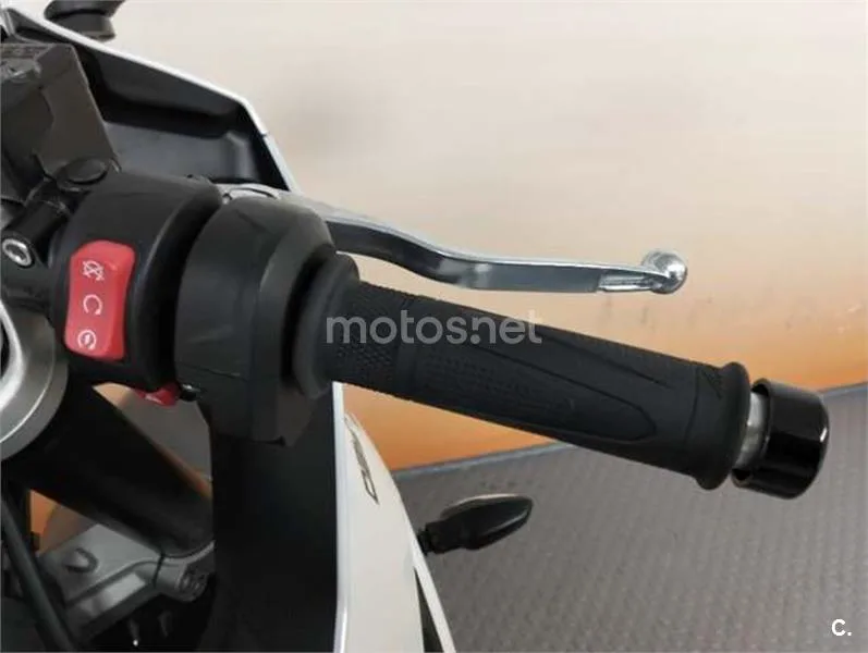 Triumph Daytona 660 – Vista 14