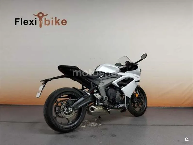 Triumph Daytona 660 – Vista 3