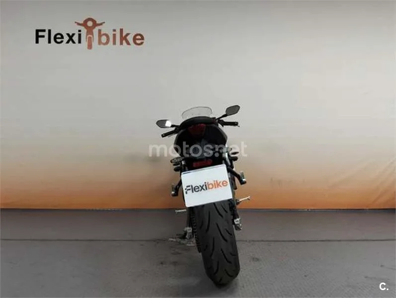 Triumph Daytona 660 – Vista 5