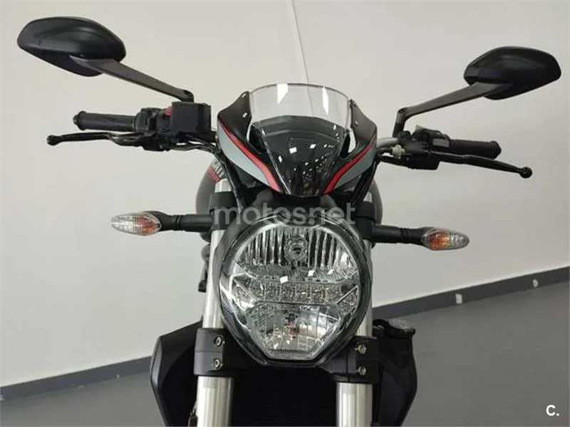 Ducati Monster 821 – Vista 14