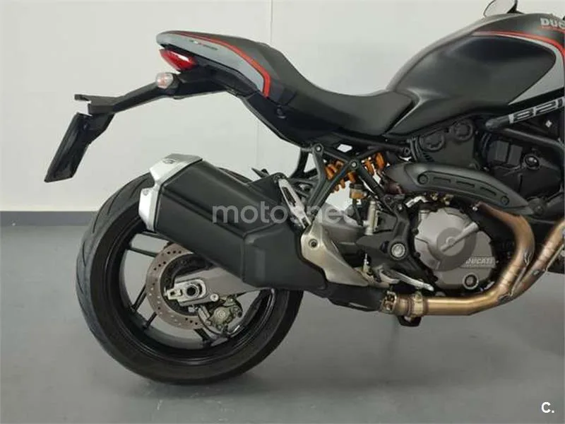 Ducati Monster 821 – Vista 6