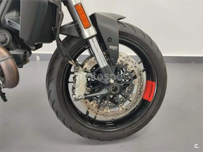 Ducati Monster 821 – Vista 8