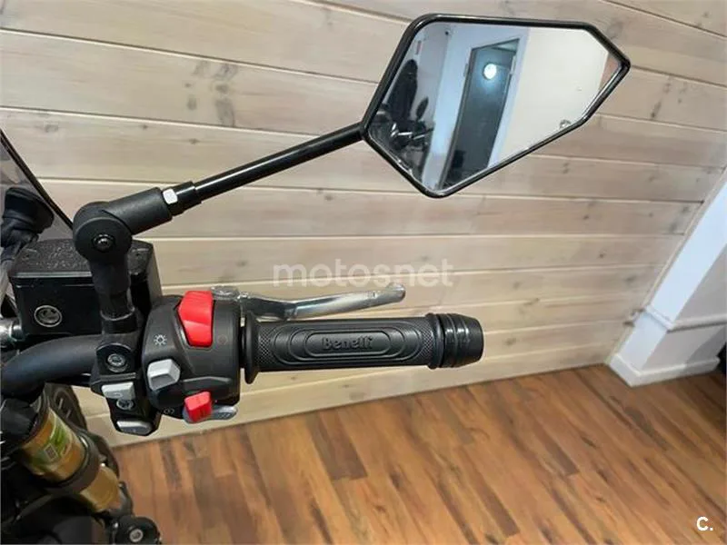 Benelli Leoncino 800 – Vista 13