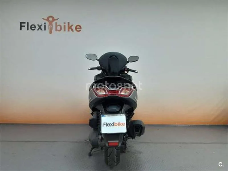Kymco Super Dink 350 – Vista 5