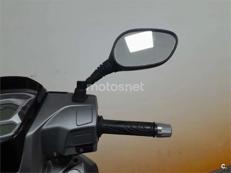 Kymco People S 125 – Vista 15