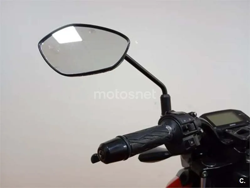 Suzuki GSX-S125 - Vista 11